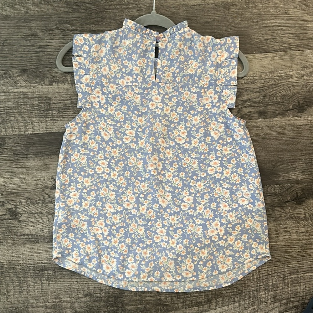 Floral Top 🌸 Small - Picture 3 of 3